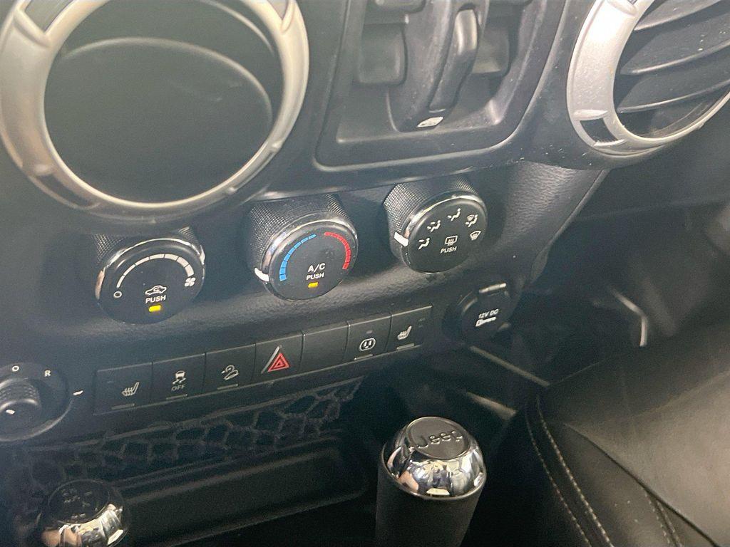 used 2015 Jeep Wrangler Unlimited car, priced at $19,890