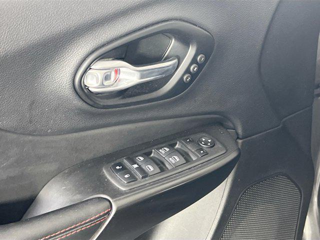 used 2022 Jeep Cherokee car, priced at $24,394
