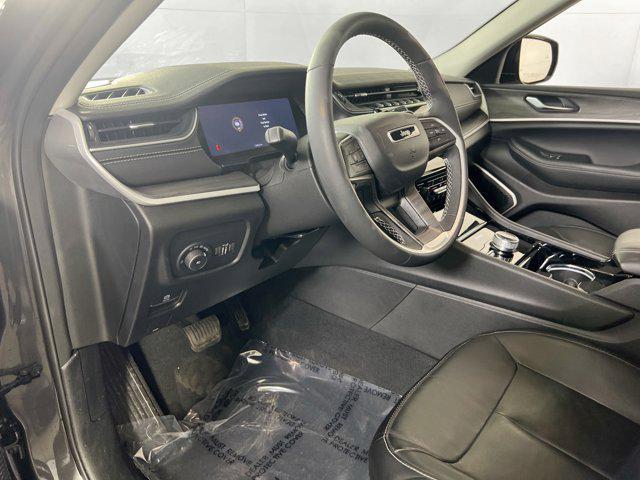 used 2023 Jeep Grand Cherokee car, priced at $36,995