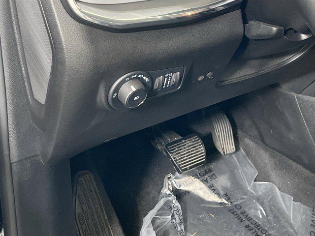 used 2022 Jeep Compass car, priced at $21,548