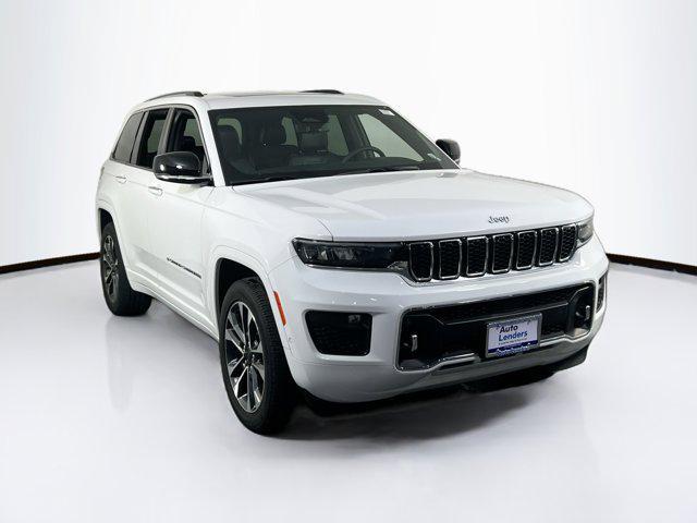used 2023 Jeep Grand Cherokee car, priced at $39,595