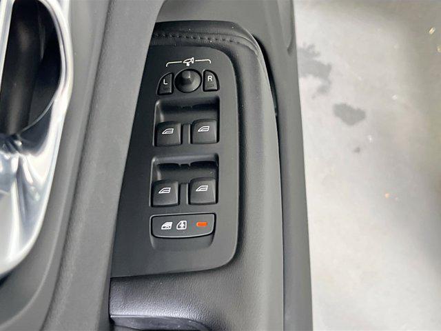 used 2023 Volvo XC60 car, priced at $34,752