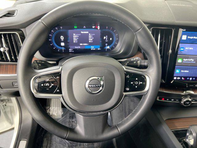 used 2023 Volvo XC60 car, priced at $34,752