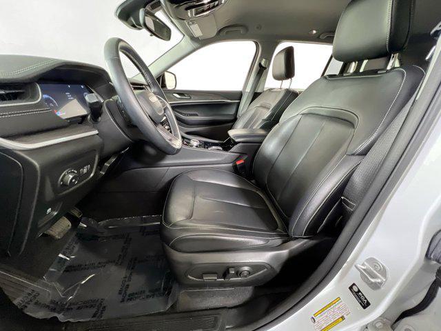 used 2022 Jeep Grand Cherokee car, priced at $27,376