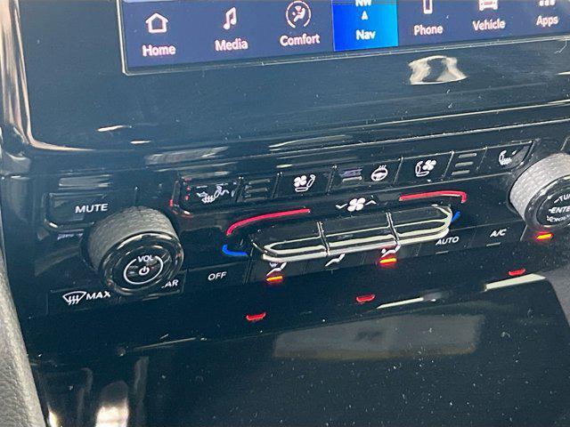 used 2022 Jeep Grand Cherokee car, priced at $35,139