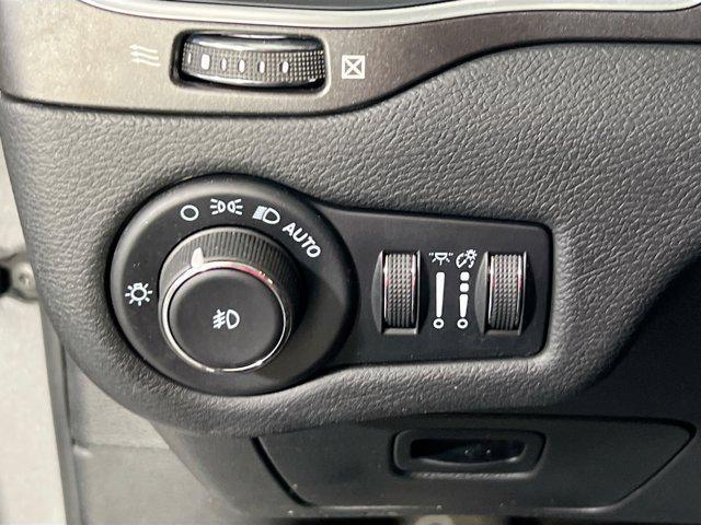 used 2022 Jeep Cherokee car, priced at $22,833