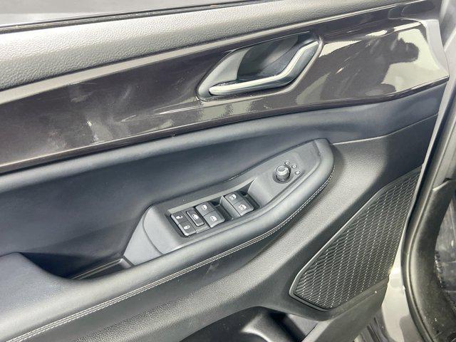 used 2023 Jeep Grand Cherokee car, priced at $32,357