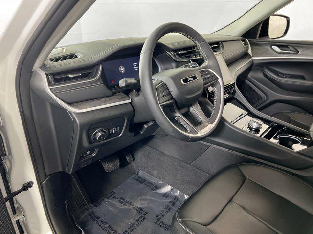used 2023 Jeep Grand Cherokee car, priced at $35,995