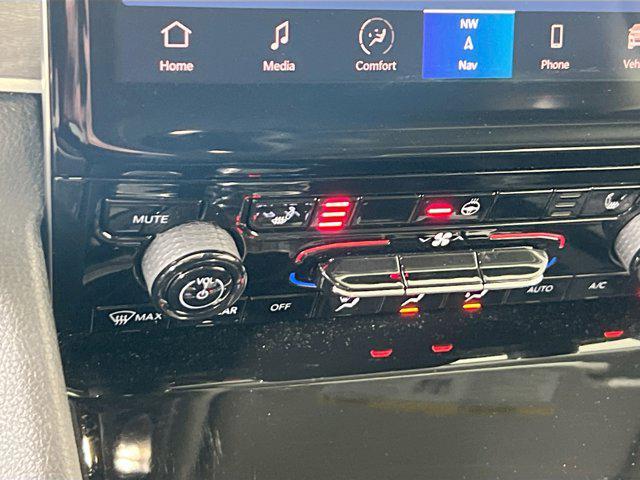 used 2023 Jeep Grand Cherokee car, priced at $35,995