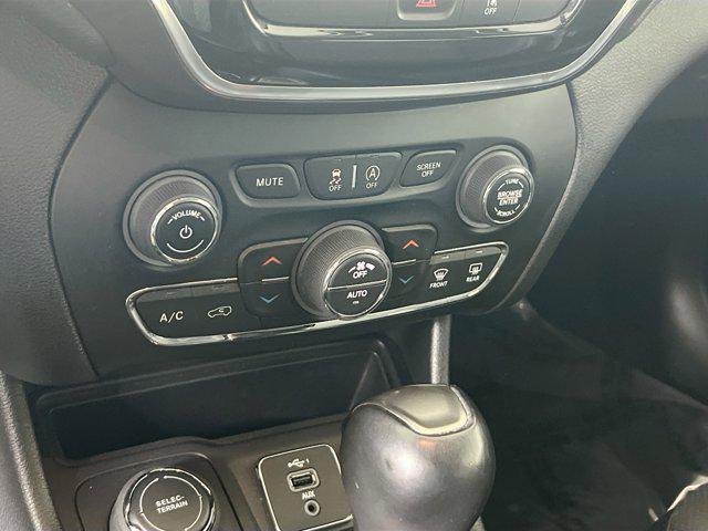 used 2022 Jeep Cherokee car, priced at $23,183