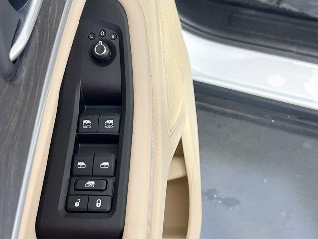 used 2023 Jeep Grand Cherokee car, priced at $34,791