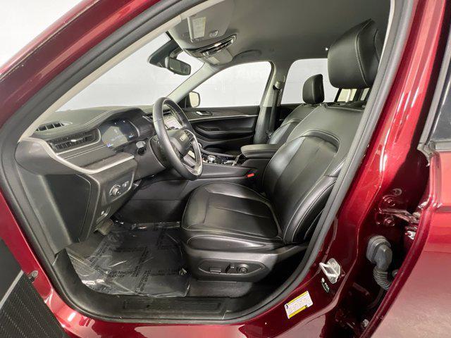 used 2022 Jeep Grand Cherokee car, priced at $30,124