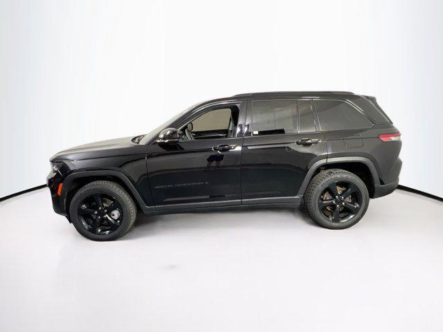 used 2023 Jeep Grand Cherokee car, priced at $31,617