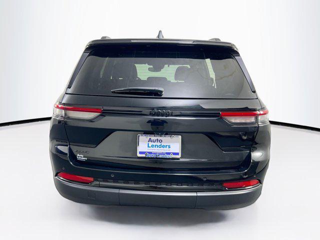 used 2023 Jeep Grand Cherokee car, priced at $33,411