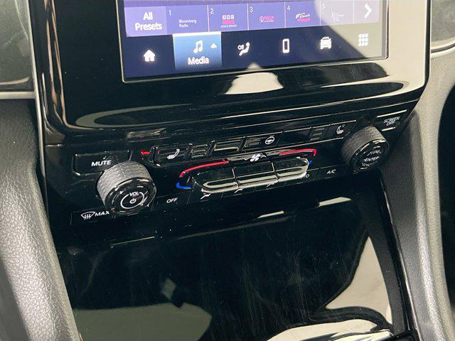 used 2023 Jeep Grand Cherokee car, priced at $33,411