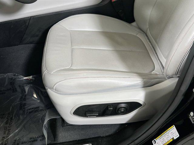 used 2023 Jeep Grand Cherokee car, priced at $37,471