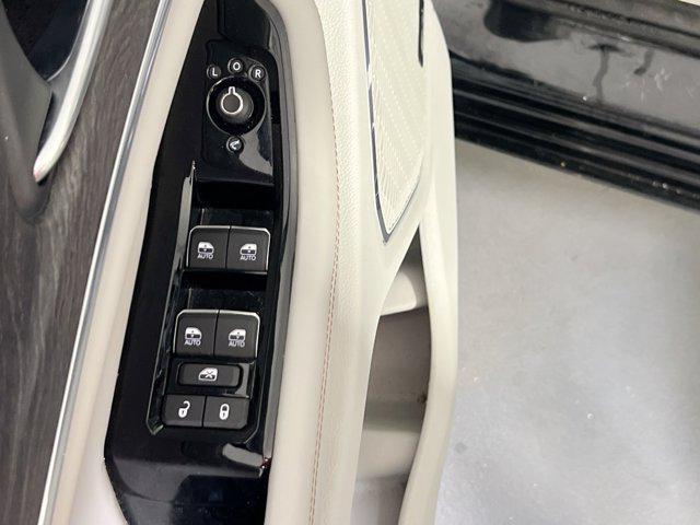 used 2023 Jeep Grand Cherokee car, priced at $37,471