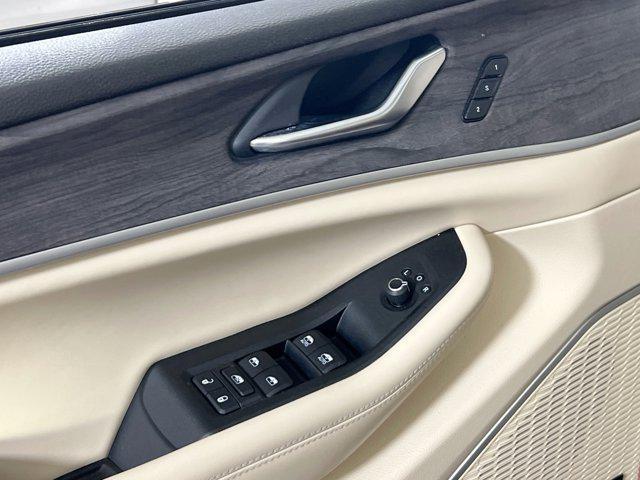 used 2022 Jeep Grand Cherokee car, priced at $31,138