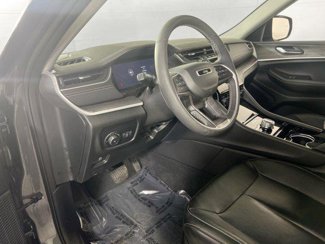 used 2023 Jeep Grand Cherokee car, priced at $35,167