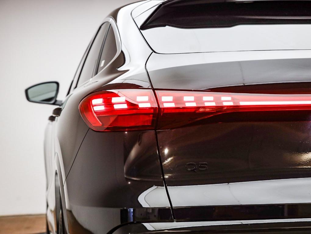 new 2025 Audi Q5 car, priced at $63,340