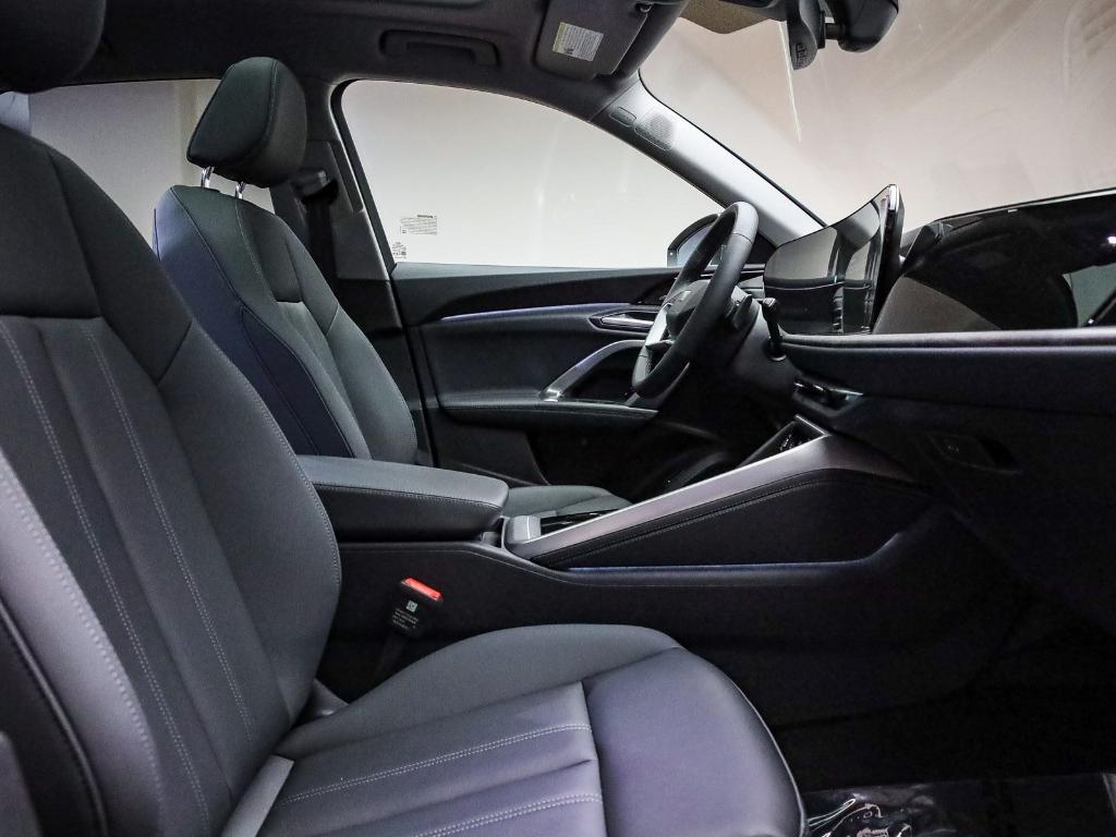 new 2025 Audi Q5 car, priced at $60,290