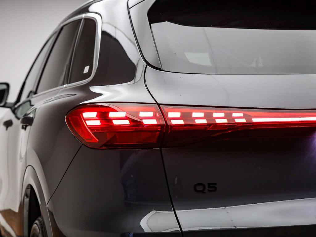 new 2025 Audi Q5 car, priced at $60,290
