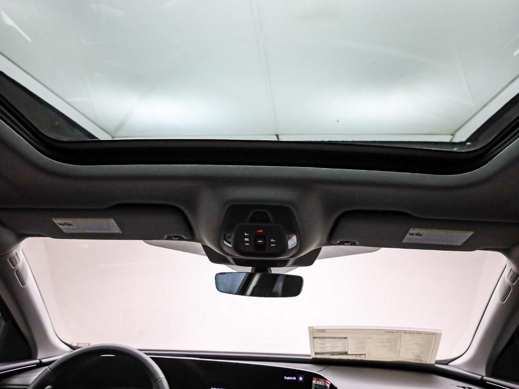 new 2025 Audi Q5 car, priced at $60,290