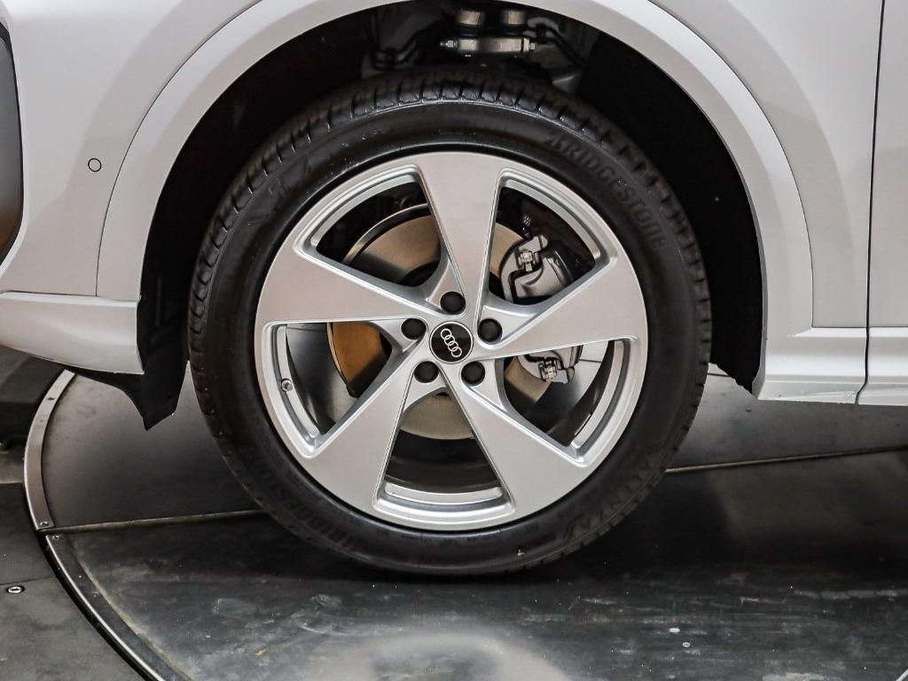new 2025 Audi Q5 car, priced at $63,060
