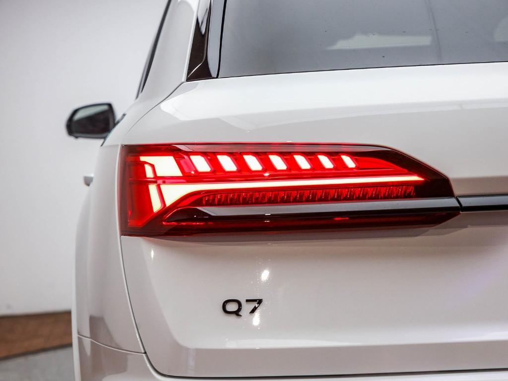 new 2026 Audi Q7 car