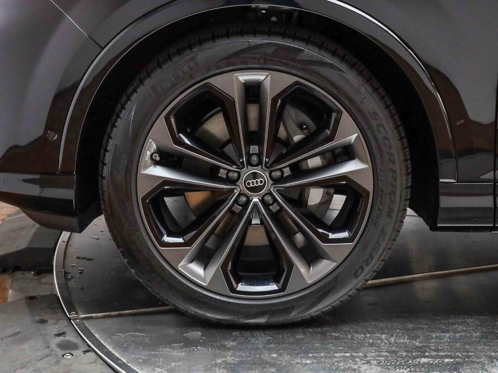 new 2026 Audi Q7 car