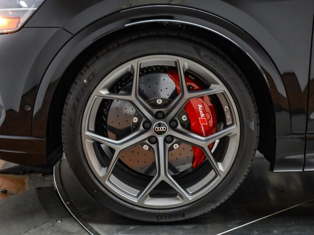 new 2026 Audi RS Q8 car