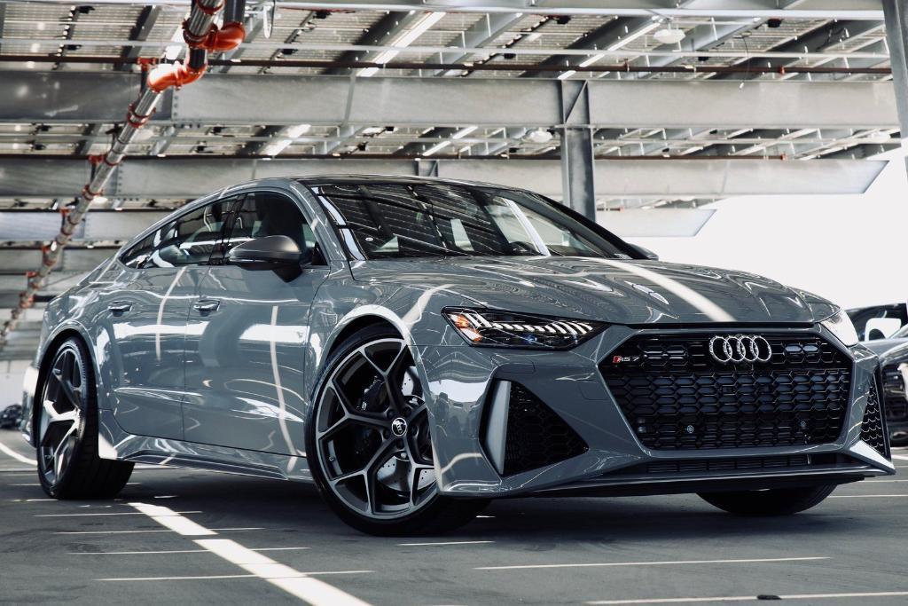 new 2026 Audi RS 7 car, priced at $147,845