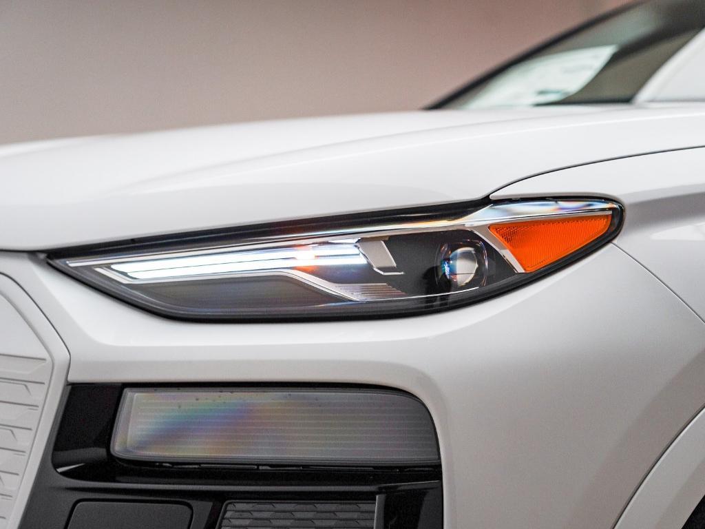 new 2025 Audi Q6 e-tron car, priced at $67,000