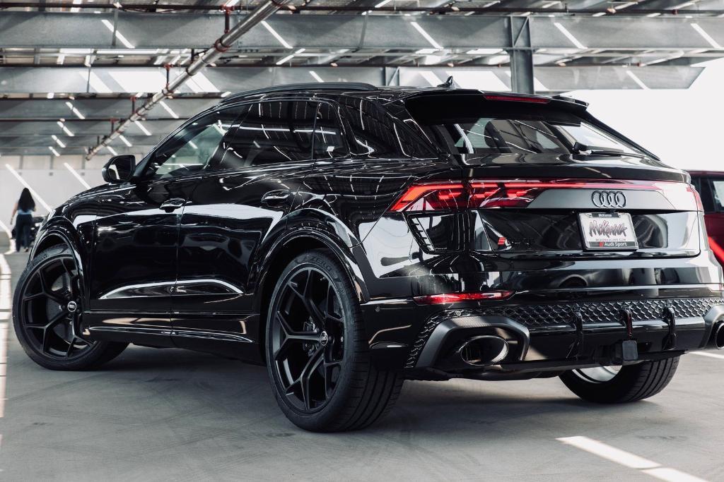 new 2025 Audi RS Q8 car, priced at $151,340