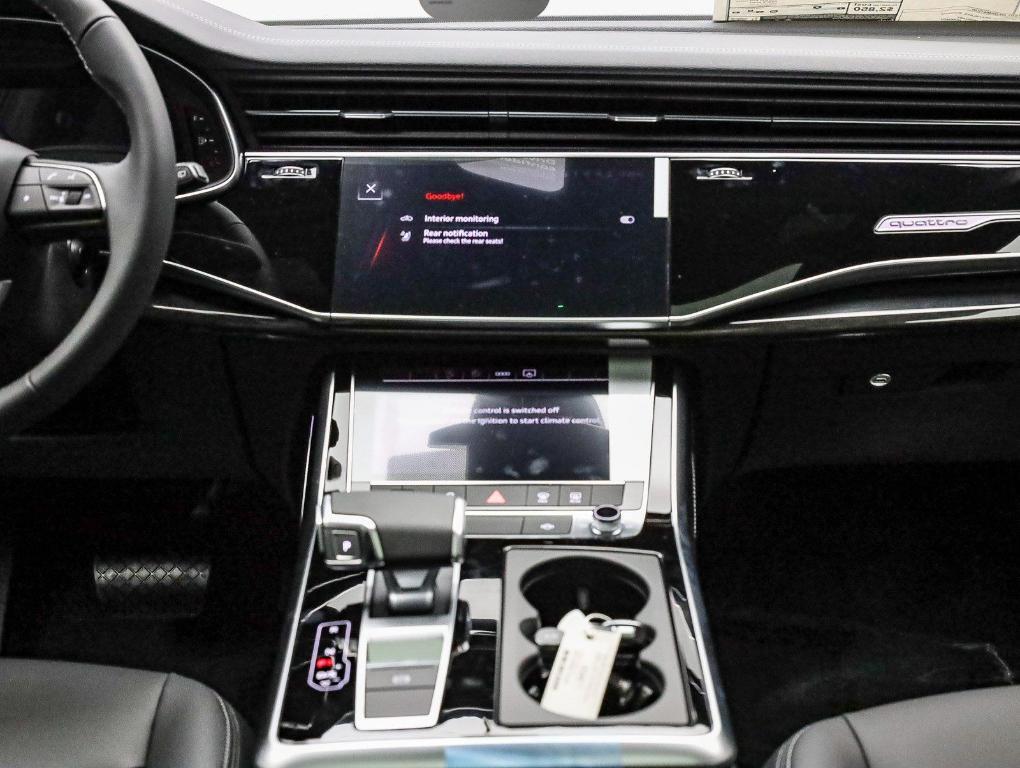 new 2026 Audi Q7 car