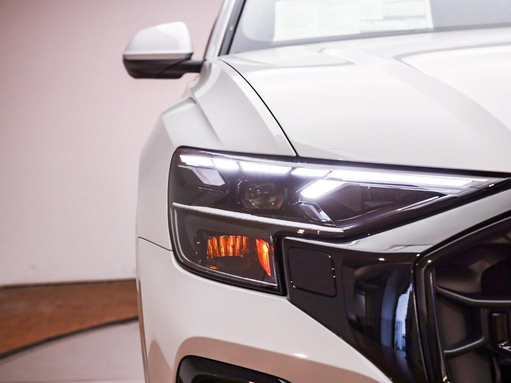 new 2026 Audi Q8 car