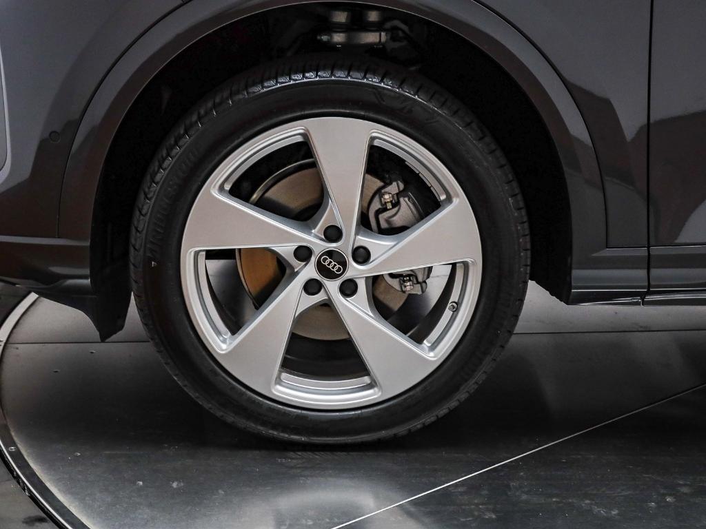new 2025 Audi Q5 car, priced at $61,150