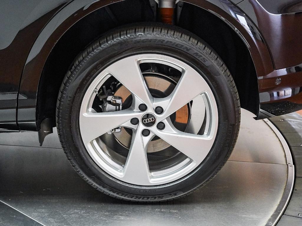 new 2025 Audi Q5 car, priced at $61,150