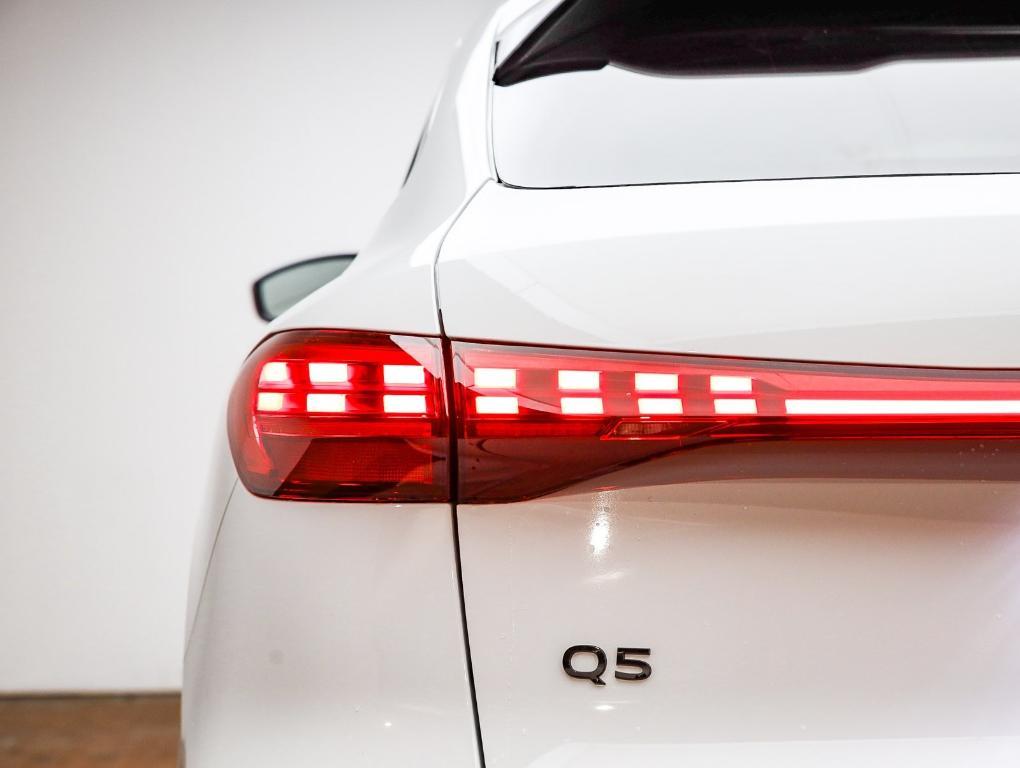 new 2025 Audi Q5 car, priced at $63,340