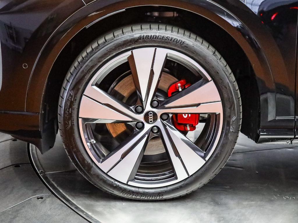 new 2025 Audi SQ5 car, priced at $70,735