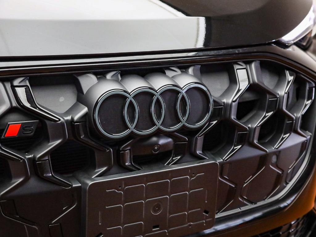 new 2025 Audi SQ5 car, priced at $70,735