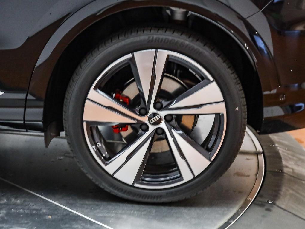 new 2025 Audi SQ5 car, priced at $73,540