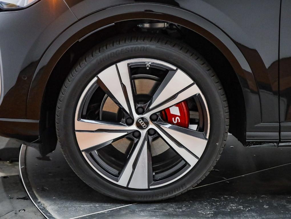 new 2025 Audi SQ5 car, priced at $73,540