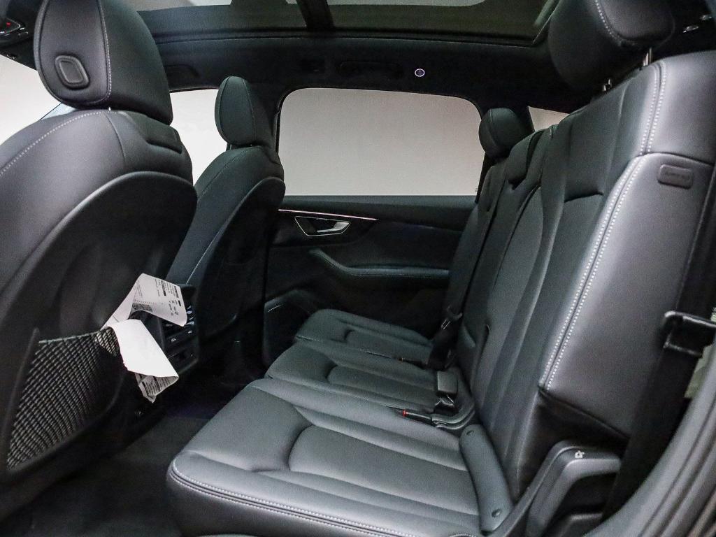 new 2026 Audi Q7 car