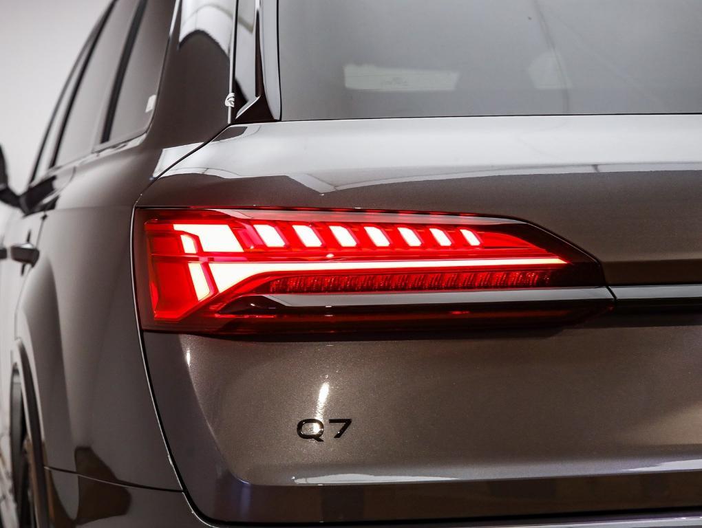 new 2026 Audi Q7 car