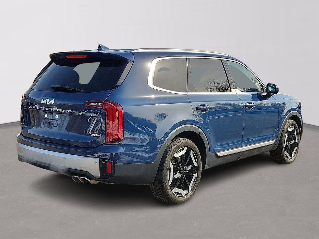 used 2023 Kia Telluride car, priced at $32,944