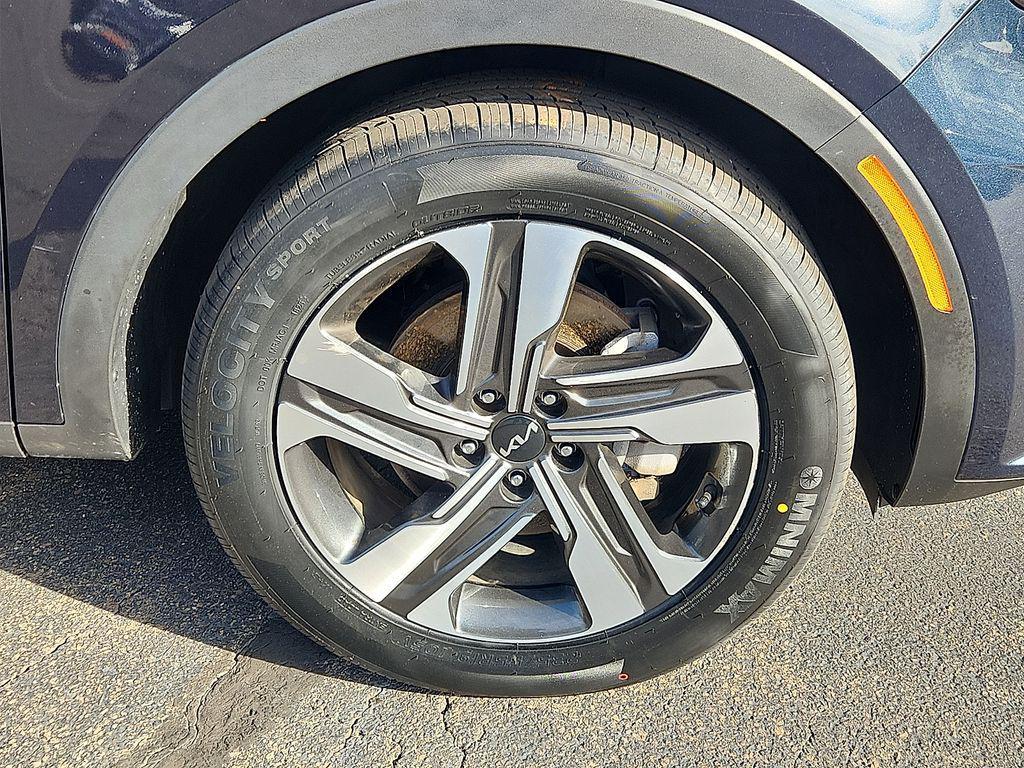 used 2023 Kia Sorento Hybrid car, priced at $27,989