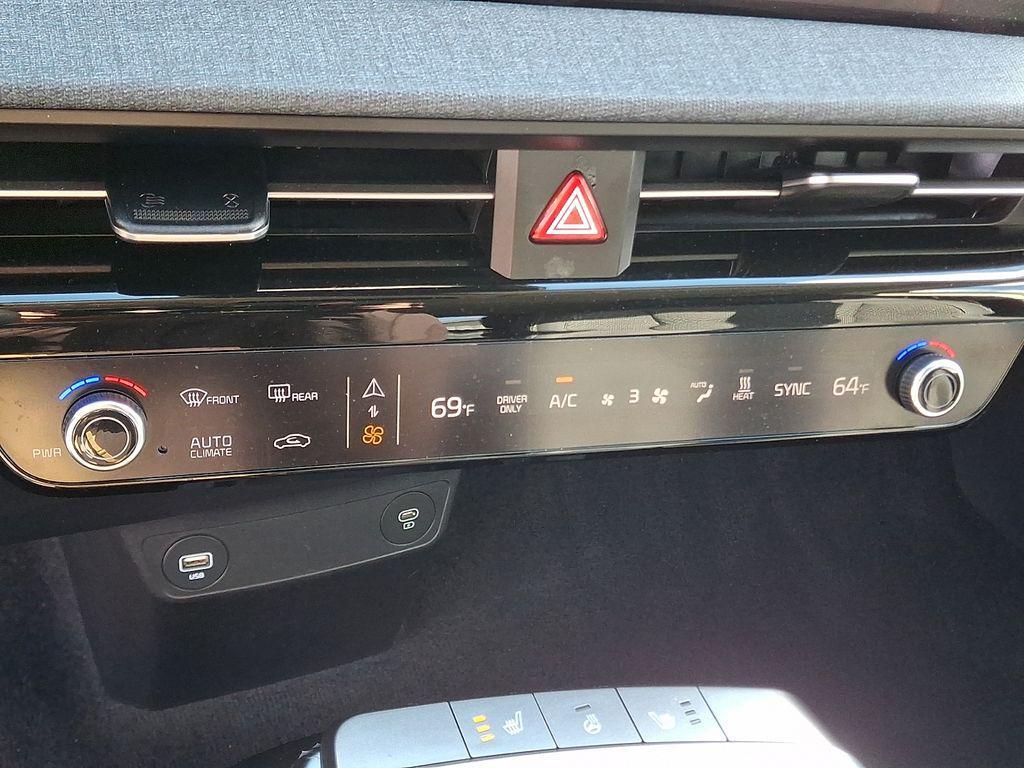 used 2024 Kia EV6 car, priced at $28,998