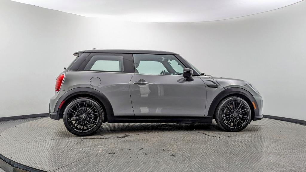 used 2022 MINI Hardtop car, priced at $15,999