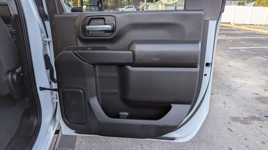 used 2025 Chevrolet Silverado 2500 car, priced at $45,995